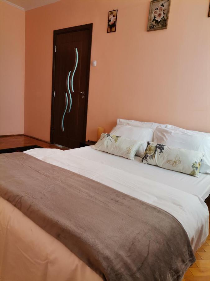 شقة Făgăraş  في Apartament Giulia المظهر الخارجي الصورة