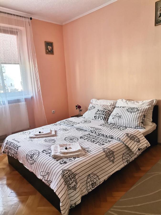 شقة Făgăraş  في Apartament Giulia المظهر الخارجي الصورة
