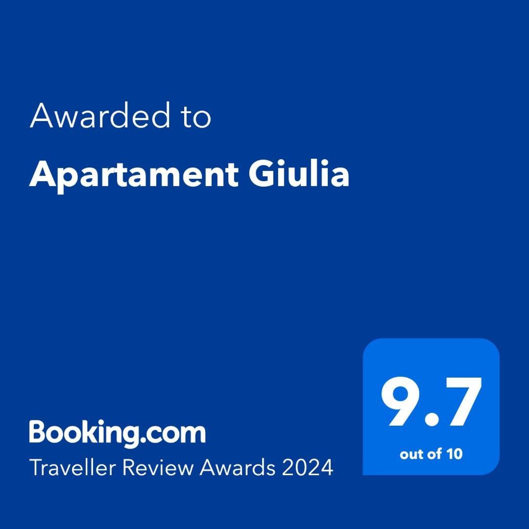 شقة Făgăraş  في Apartament Giulia المظهر الخارجي الصورة